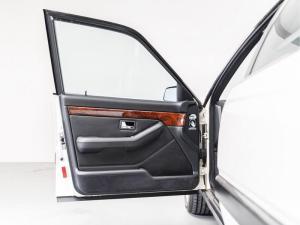 Audi V8 1990 года  (EU)